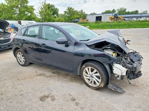 2013 MAZDA 3 Touring/GS — Passenger 3/4
