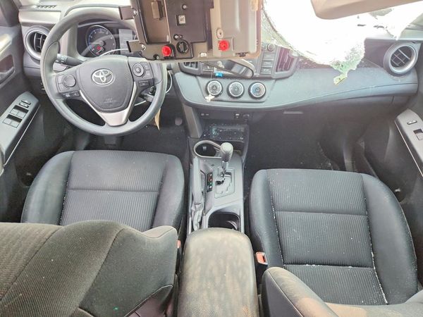 2017 TOYOTA RAV4 LE