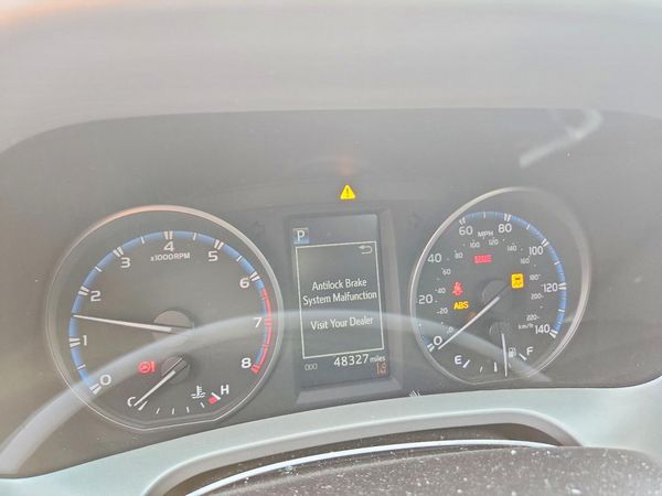 2017 TOYOTA RAV4 LE