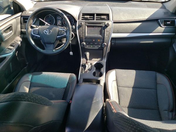 2015 TOYOTA CAMRY