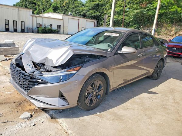 2022 HYUNDAI ELANTRA SEL