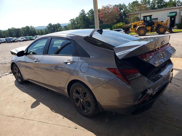 2022 HYUNDAI ELANTRA SEL
