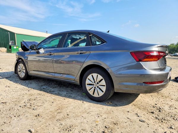 2019 VOLKSWAGEN JETTA S, SE, R-Line