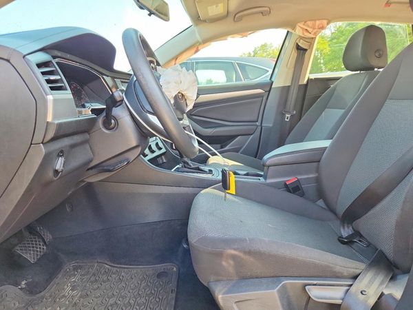 2019 VOLKSWAGEN JETTA S, SE, R-Line