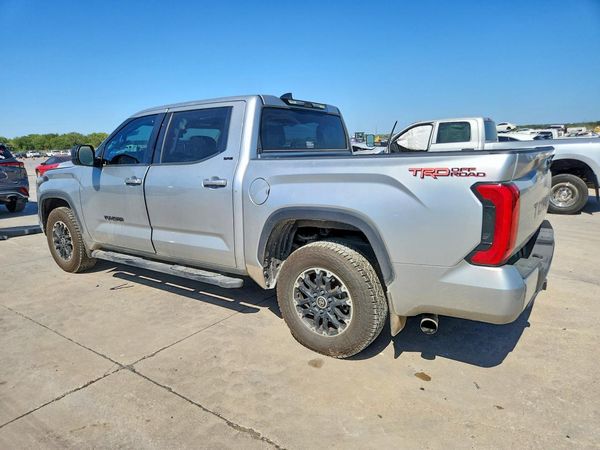 2022 TOYOTA TUNDRA