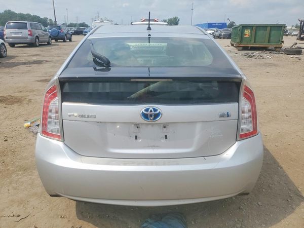 2013 TOYOTA PRIUS
