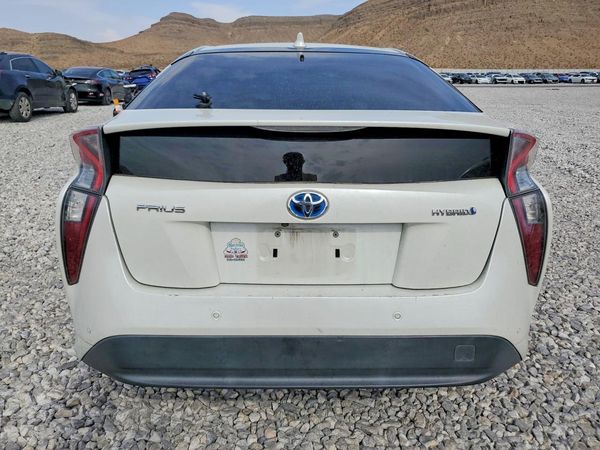 2016 TOYOTA PRIUS