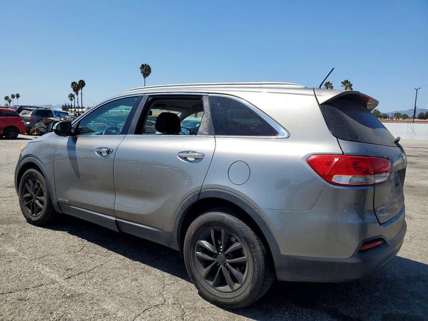 2016 KIA SORENTO L / LX