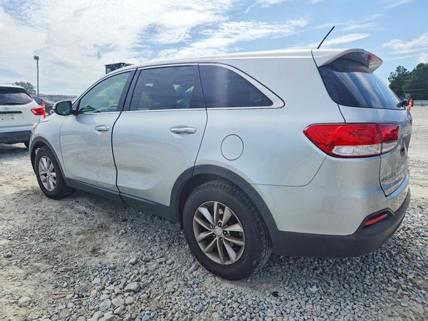 2016 KIA SORENTO L / LX