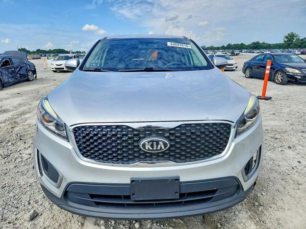2016 KIA SORENTO L / LX