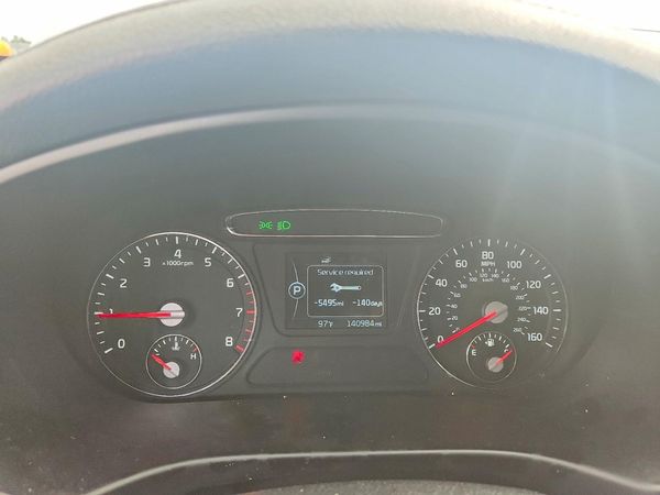 2016 KIA SORENTO L / LX
