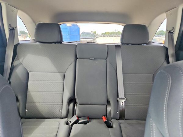 2016 KIA SORENTO L / LX