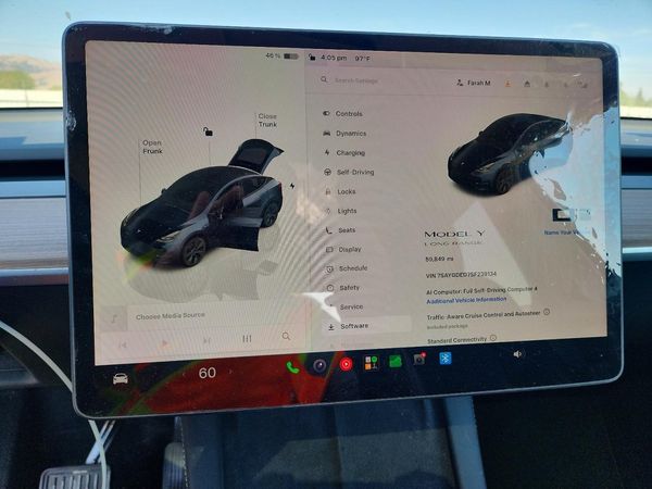 2025 TESLA MODEL Y