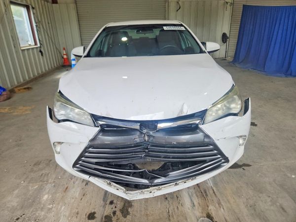 2016 TOYOTA CAMRY