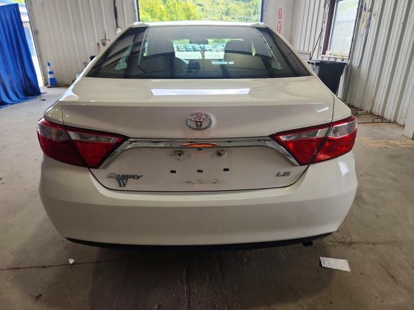 2016 TOYOTA CAMRY