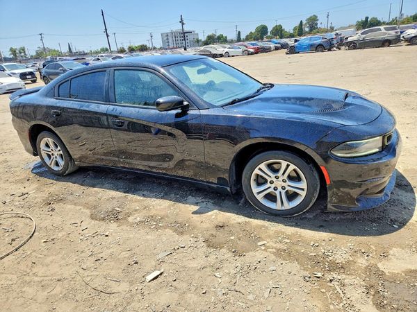 2018 DODGE CHARGER SXT