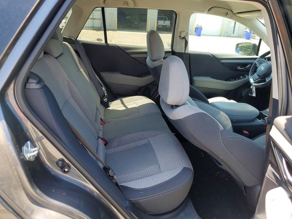 2022 SUBARU OUTBACK Premium