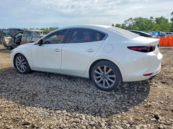 2019 MAZDA 3