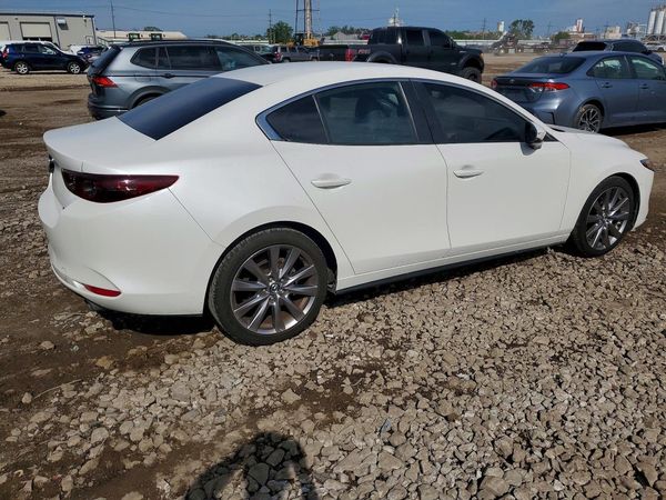 2019 MAZDA 3