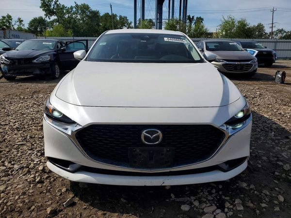 2019 MAZDA 3