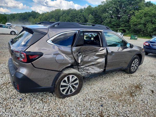 2022 SUBARU OUTBACK