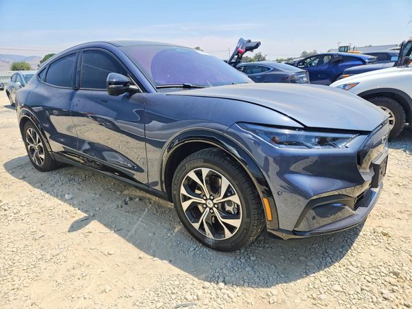 2021 FORD MUSTANG Premium — Passenger 3/4