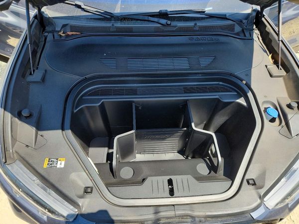 2021 FORD MUSTANG Premium — Engine bay