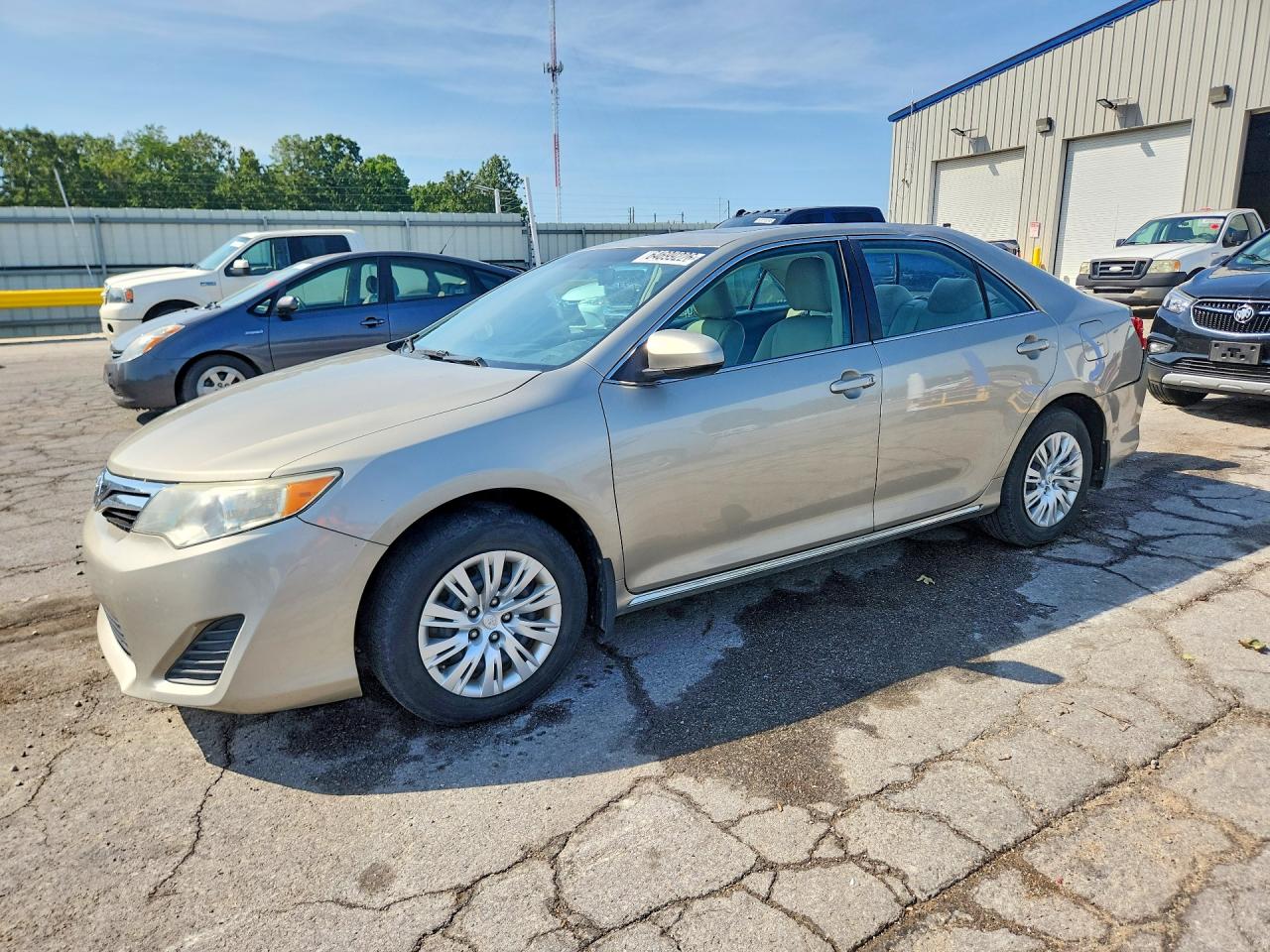 2013 TOYOTA CAMRY