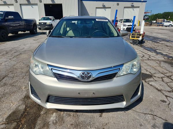 2013 TOYOTA CAMRY