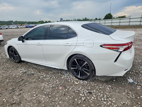 2018 TOYOTA CAMRY