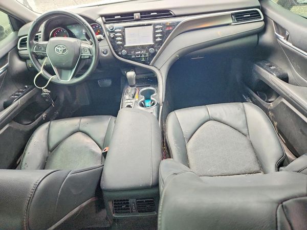 2018 TOYOTA CAMRY