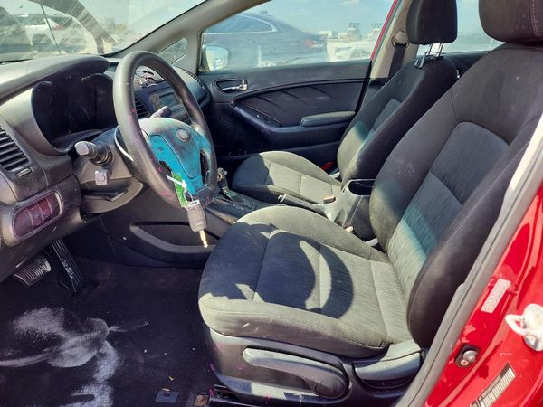 2016 KIA FORTE GL (Middle-Low Grade)
