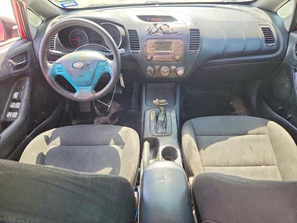 2016 KIA FORTE GL (Middle-Low Grade)