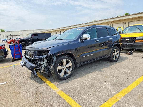 2014 JEEP CHEROKEE Overland — Front 3/4