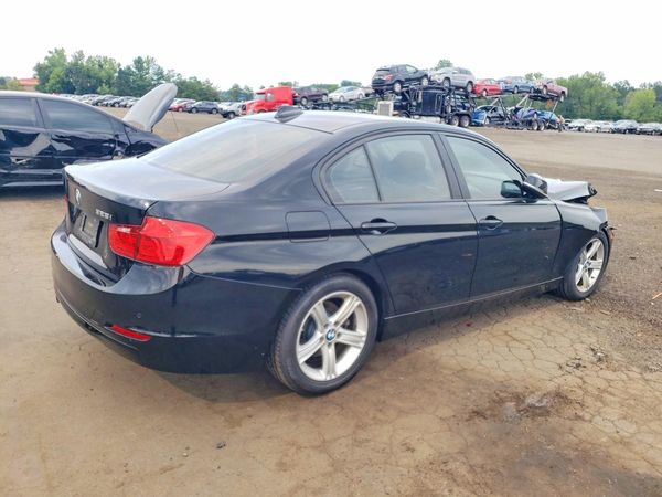 2015 BMW 328
