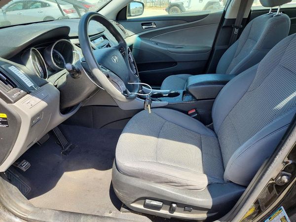 2012 HYUNDAI SONATA Middle-low level