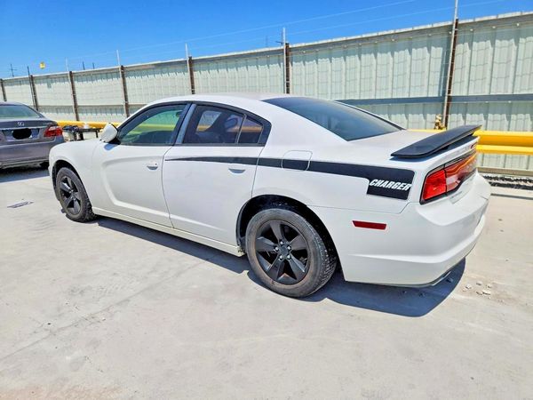 2014 DODGE CHARGER SE