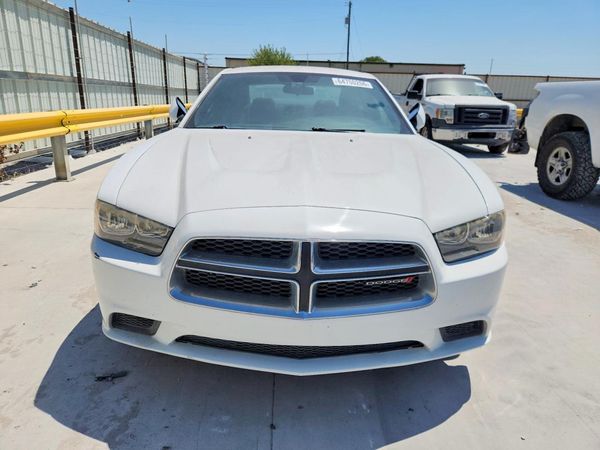 2014 DODGE CHARGER SE