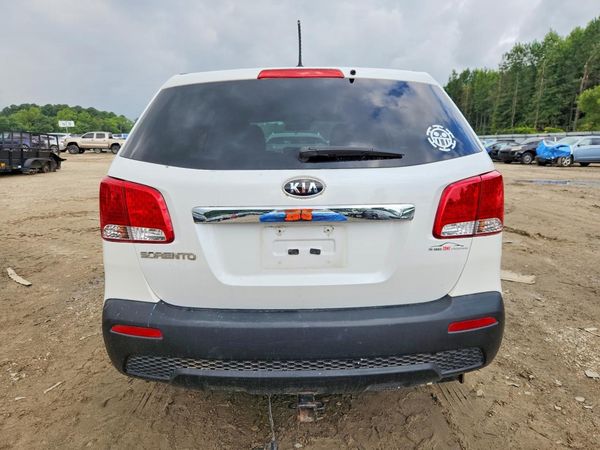 2013 KIA SORENTO Base / LX