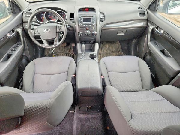 2013 KIA SORENTO Base / LX