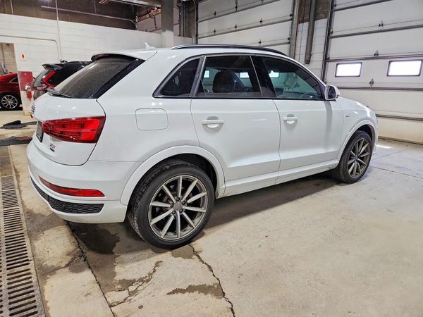 2017 AUDI Q3 quattro Prestige