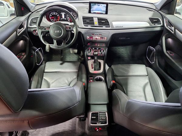 2017 AUDI Q3 quattro Prestige