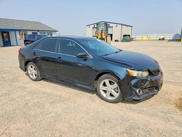 2013 TOYOTA CAMRY