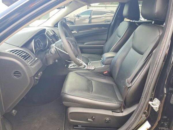 2023 CHRYSLER 300 Touring L