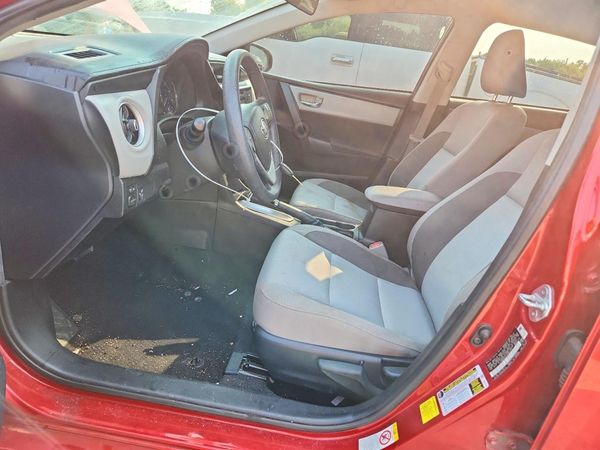 2017 TOYOTA COROLLA