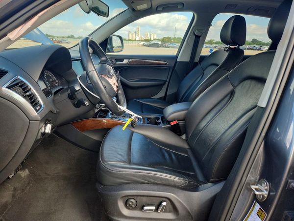 2017 AUDI Q5 quattro Premium