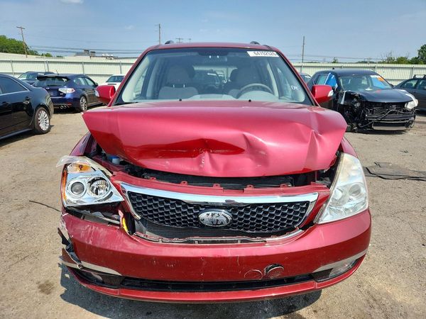 2014 KIA SEDONA