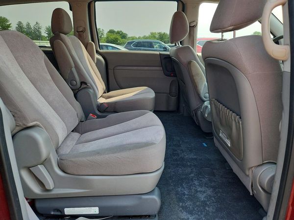 2014 KIA SEDONA
