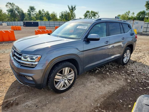 2019 VOLKSWAGEN ATLAS SE — Front 3/4