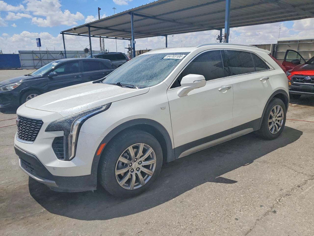 2022 CADILLAC XT4 Premium Luxury